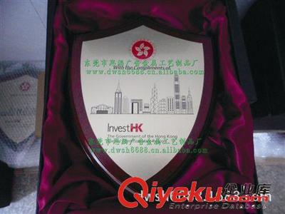 供應(yīng)生產(chǎn)經(jīng)商授權(quán)牌,會員牌,參觀紀(jì)念牌,歡迎來電訂購-東莞市虎門思涵廣告展覽器材商行提供供應(yīng)生產(chǎn)經(jīng)商授權(quán)牌,會員牌,參觀紀(jì)念牌,歡迎來電訂購的相關(guān)介紹、產(chǎn)品、服務(wù)、圖片、價(jià)格東莞市虎門思涵廣告展覽器材商行、各種金屬標(biāo)牌;指示牌;立牌;五金資料架;金屬貨架;有機(jī)亞克力制品;隔離防護(hù)欄;酒店用品;獎(jiǎng)牌;燈具展示架;酒水牌;便攜式廣告器材